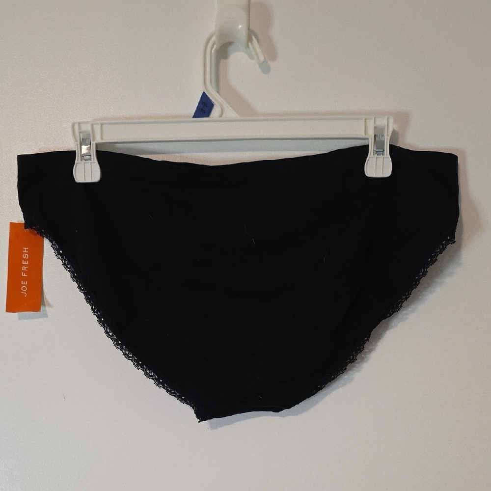 Joe Fresh Women's Black Lace Panties - Picture 3 of 3